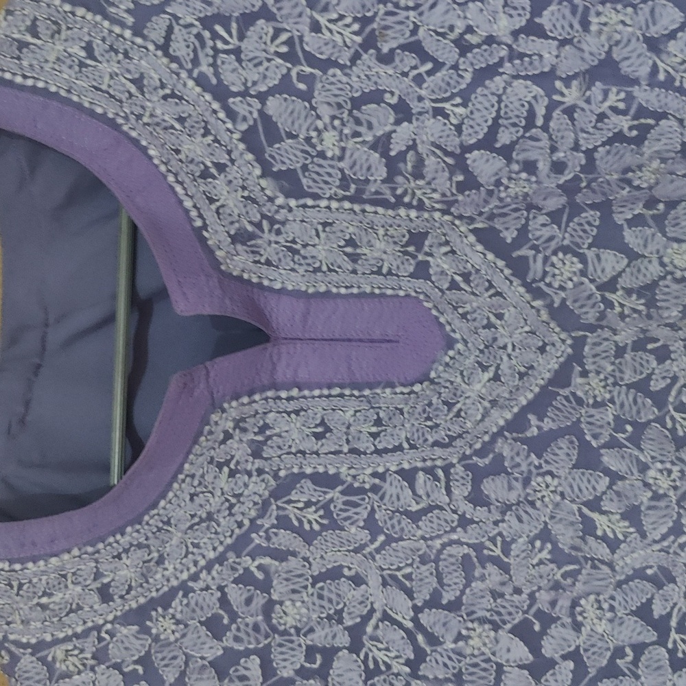 ❌❌sold❌❌Lavender chikankari - Picture 2 of 6
